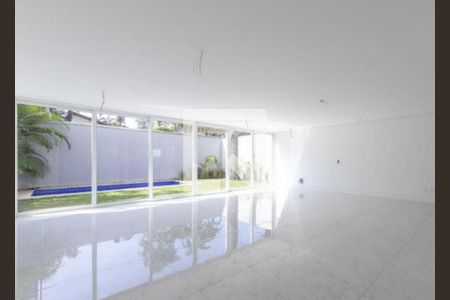 Casa à venda com 4 quartos, 535m² em Granja Julieta, São Paulo