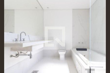 Casa à venda com 4 quartos, 535m² em Granja Julieta, São Paulo