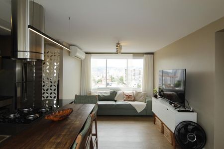 Sala de apartamento à venda com 2 quartos, 63m² em Jardim do Salso, Porto Alegre
