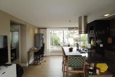 Sala de apartamento à venda com 2 quartos, 63m² em Jardim do Salso, Porto Alegre