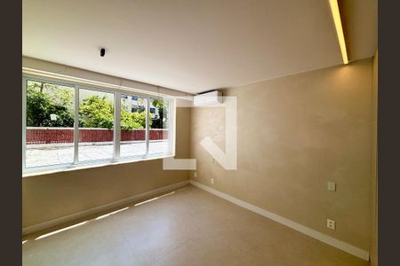 Quarto 1 de apartamento à venda com 4 quartos, 156m² em Copacabana, Rio de Janeiro