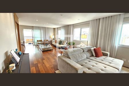 Apartamento à venda com 3 quartos, 220m² em Vila Suzana, São Paulo