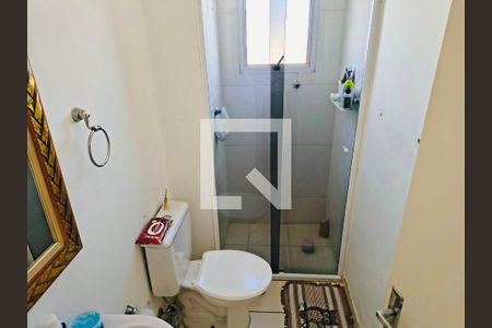 Banheiro de apartamento para alugar com 2 quartos, 49m² em Parque Boturussu, São Paulo