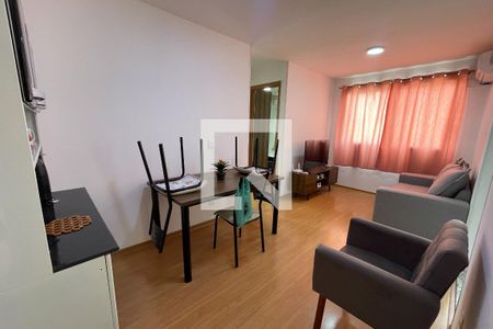 Sala de apartamento para alugar com 2 quartos, 44m² em Parque Duque, Duque de Caxias