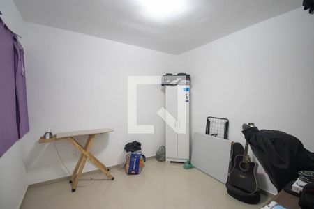 Quarto 2 de apartamento para alugar com 2 quartos, 55m² em Colubandê, São Gonçalo