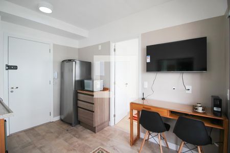 Sala de apartamento para alugar com 1 quarto, 25m² em Vila Nova Conceição, São Paulo