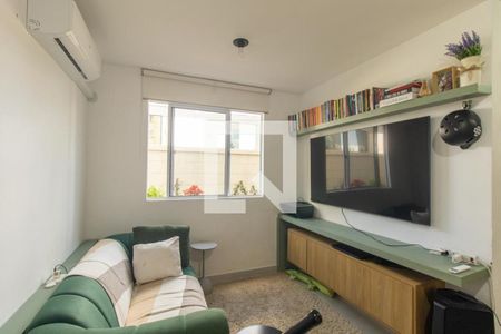 Sala de apartamento para alugar com 2 quartos, 60m² em Uberaba, Curitiba