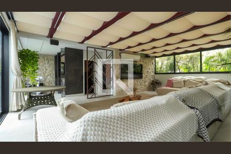 Casa de Condomínio à venda com 3 quartos, 668m² em Jardim Petropolis, São Paulo