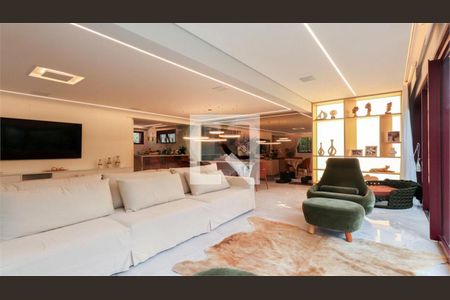 Casa de Condomínio à venda com 3 quartos, 668m² em Jardim Petropolis, São Paulo