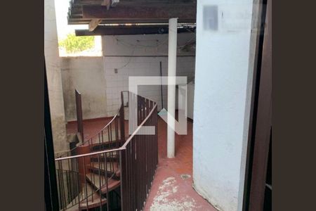 Casa à venda com 3 quartos, 192m² em Liberdade, São Paulo