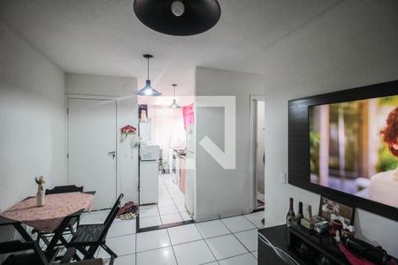 Sala de apartamento para alugar com 2 quartos, 50m² em Cerâmica, Nova Iguaçu