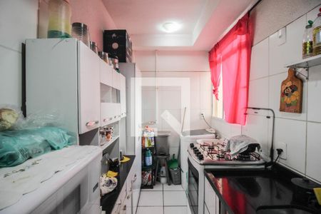 Cozinha de apartamento para alugar com 2 quartos, 50m² em Cerâmica, Nova Iguaçu