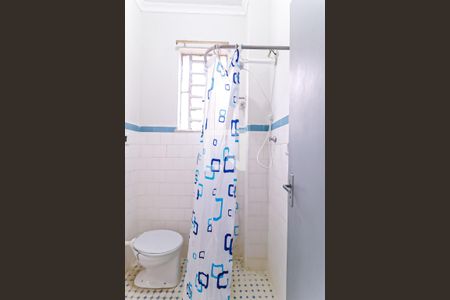 Banheiro de apartamento para alugar com 1 quarto, 45m² em Quintino Bocaiúva, Rio de Janeiro