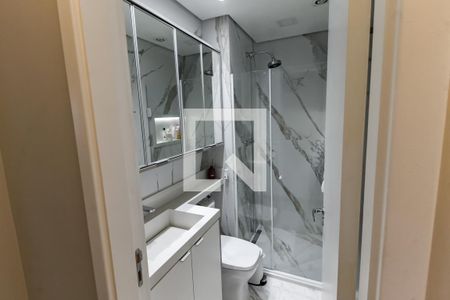Banheiro da Suíte de apartamento para alugar com 1 quarto, 56m² em Vila Andrade, São Paulo