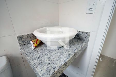 Banheiro 1 de apartamento à venda com 2 quartos, 96m² em Parque Novo Oratório, Santo André