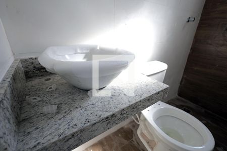 Banheiro de apartamento à venda com 2 quartos, 107m² em Parque Novo Oratório, Santo André