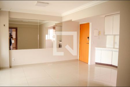 Apartamento para alugar com 2 quartos, 70m² em Jardim Goiás, Goiânia