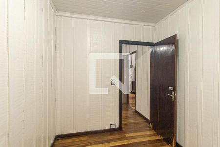 Quarto 1 de casa para alugar com 2 quartos, 80m² em Xaxim, Curitiba