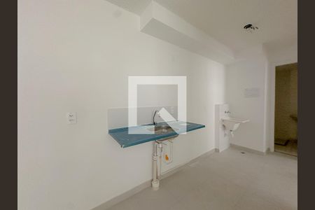 Sala/Cozinha de apartamento para alugar com 2 quartos, 34m² em Parque Industrial Tomas Edson, São Paulo