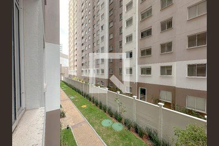 Sala/Cozinha de apartamento para alugar com 2 quartos, 34m² em Parque Industrial Tomas Edson, São Paulo