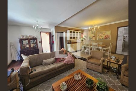 Casa à venda com 3 quartos, 199m² em Jardim das Vertentes, São Paulo