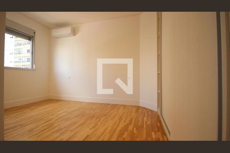 Apartamento para alugar com 3 quartos, 244m² em Vila Uberabinha, São Paulo