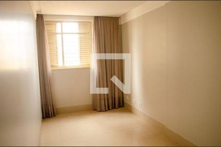 Apartamento para alugar com 3 quartos, 150m² em Setor Oeste, Goiânia