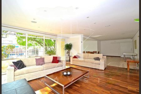 Apartamento à venda com 3 quartos, 132m² em Vila Romana, São Paulo