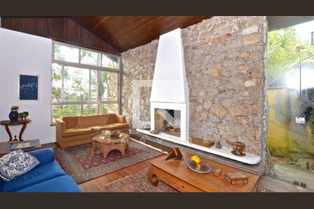 Casa à venda com 3 quartos, 200m² em Alto de Pinheiros, São Paulo