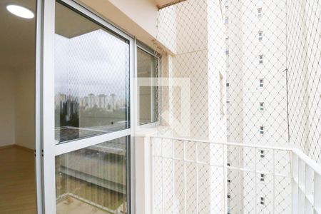 Varanda de apartamento à venda com 2 quartos, 58m² em Jardim Aeroporto, São Paulo