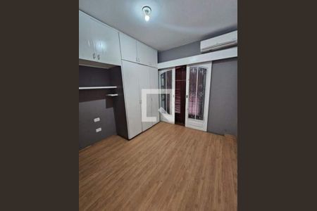 Casa à venda com 4 quartos, 230m² em Brooklin, São Paulo