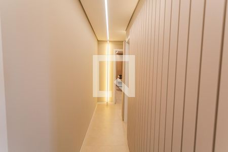 Corredor de apartamento à venda com 2 quartos, 68m² em Lourdes, Belo Horizonte