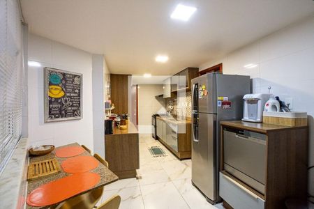 Apartamento à venda com 3 quartos, 120m² em Icaraí, Niterói