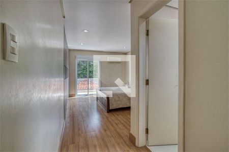 Casa à venda com 3 quartos, 370m² em Santo Amaro, São Paulo