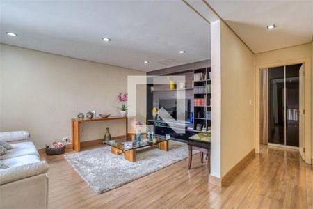 Casa à venda com 3 quartos, 370m² em Santo Amaro, São Paulo