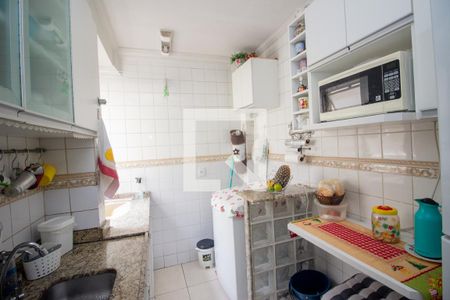 Banheiro Social de apartamento à venda com 2 quartos, 44m² em Chácaras Califórnia, Contagem