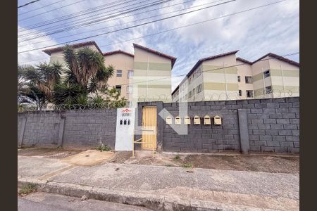 Fachada de apartamento à venda com 2 quartos, 44m² em Chácaras Califórnia, Contagem