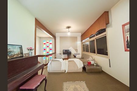 Sala  de casa para alugar com 4 quartos, 400m² em Jardim Lindóia, Porto Alegre