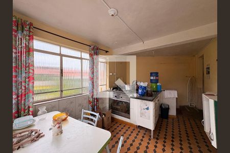 Cozinha casa 2 de casa à venda com 4 quartos, 187m² em Parque Jaçatuba, Santo André