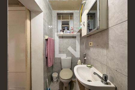 Banheiro casa 1 de casa à venda com 4 quartos, 187m² em Parque Jaçatuba, Santo André