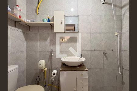 Banheiro casa 1 de casa à venda com 4 quartos, 187m² em Parque Jaçatuba, Santo André