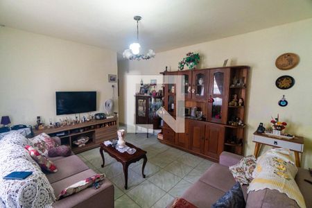 Sala de casa à venda com 2 quartos, 35m² em Jardim Itacolomi, São Paulo