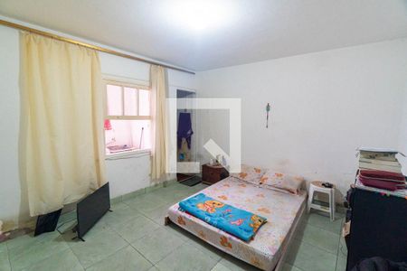 Suite de casa à venda com 2 quartos, 35m² em Jardim Itacolomi, São Paulo