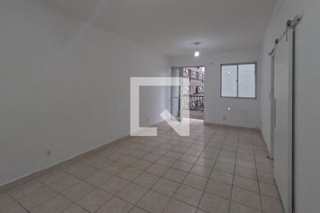 Sala  de apartamento para alugar com 2 quartos, 92m² em Embaré, Santos