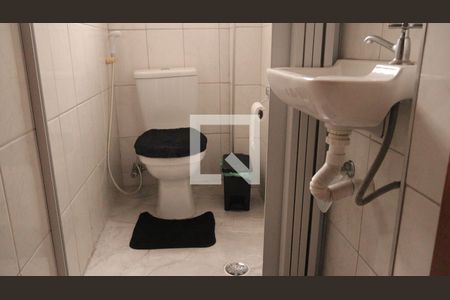 Banheiro de apartamento para alugar com 2 quartos, 52m² em Bela Vista, São Paulo