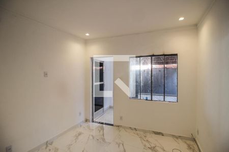 Sala de casa para alugar com 1 quarto, 100m² em Dom Rodrigo, Nova Iguaçu