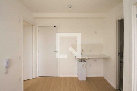 Apartamento para alugar com 2 quartos, 25m² em Vila Ema, São Paulo