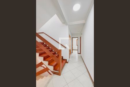 Sala de casa de condomínio para alugar com 4 quartos, 240m² em Urbanova, São José dos Campos