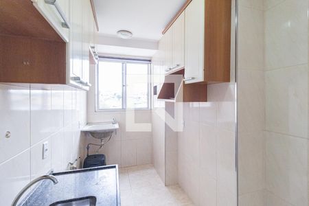Cozinha e área de serviço de apartamento à venda com 2 quartos, 50m² em Cidade das Flores, Osasco