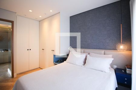 Suíte  de apartamento à venda com 2 quartos, 85m² em Indianópolis, São Paulo